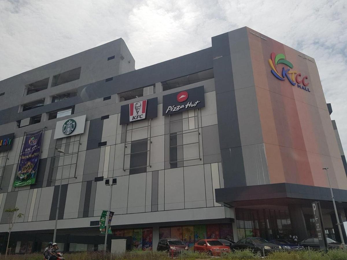 קואלה טרנגאנו Anggerik Camelia Homestay Apartment Ladang Tok Pelam מראה חיצוני תמונה